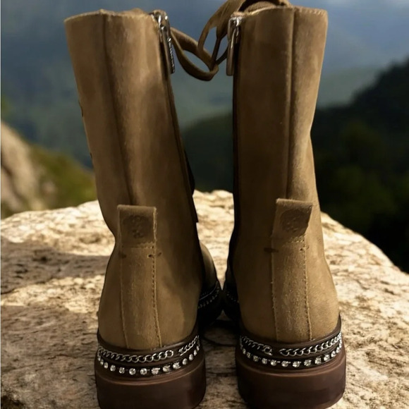Vince Camuto Women’s Branda Lace Up Suede Leather Boot. Size 7. Like New. - Picture 5 of 7